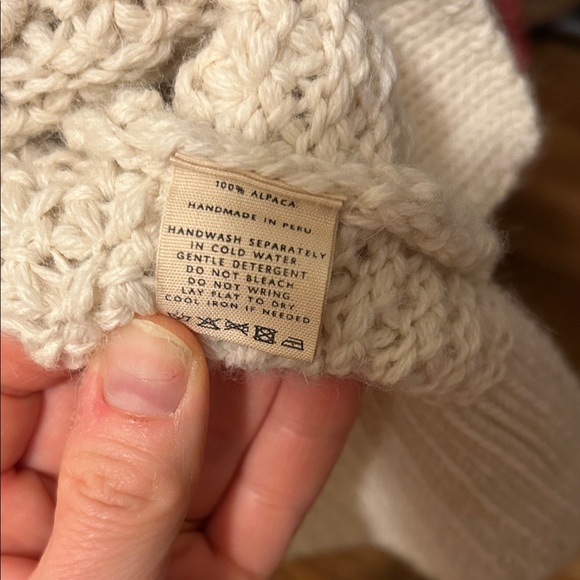 Laude The Label Sweater Vest - Picture 3 of 4